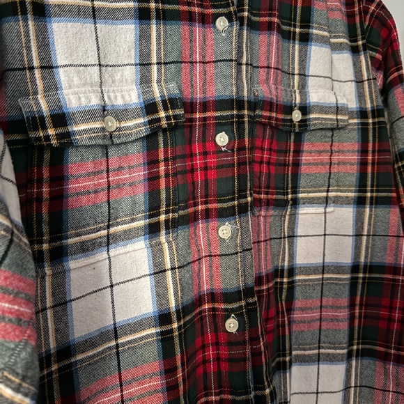Old Navy boyfriend fit flannel size M tall - Picture 3 of 4